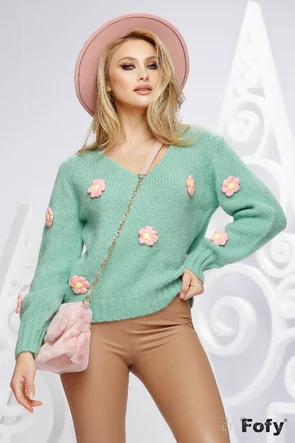 Pulover dama premium verde cu floricele 3D aplicate manual