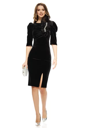 Rochie de ocazie eleganta Fofy de catifea cu fronseuri pe bust si detaliu spectaculos din tul  si cristale