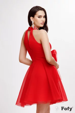 Rochie de seara eleganta din organza rosie cu aplicatie de cristale la gat