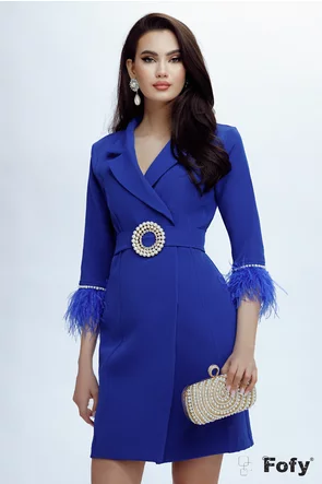 Rochie de seara Fofy eleganta albastra stil sacou cu catarama glamour si aplicatii de perle si pene