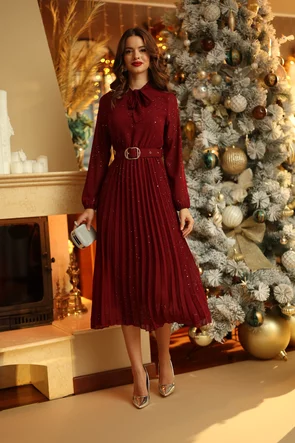 Rochie eleganta bordo de ocazie din voal cu picatele argintii fusta plisata si curea