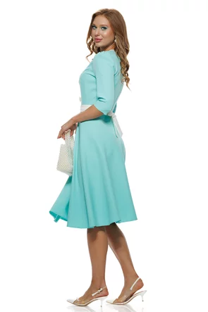 Rochie eleganta Fofy turquoise clos cu  insertii albe si aplicatii florale sidefate sofisticate