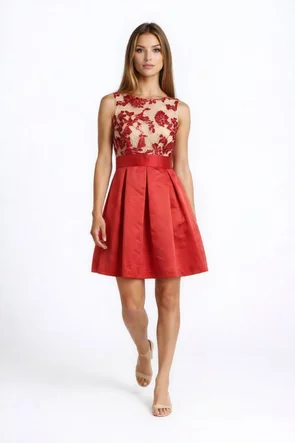 Rochie  Fofy de ocazie  rosie cu spate gol si bust din tull cu paiete