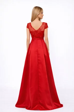 Rochie Fofy lungă elegantă din tafta roșie bust din dantela si decolteu in V