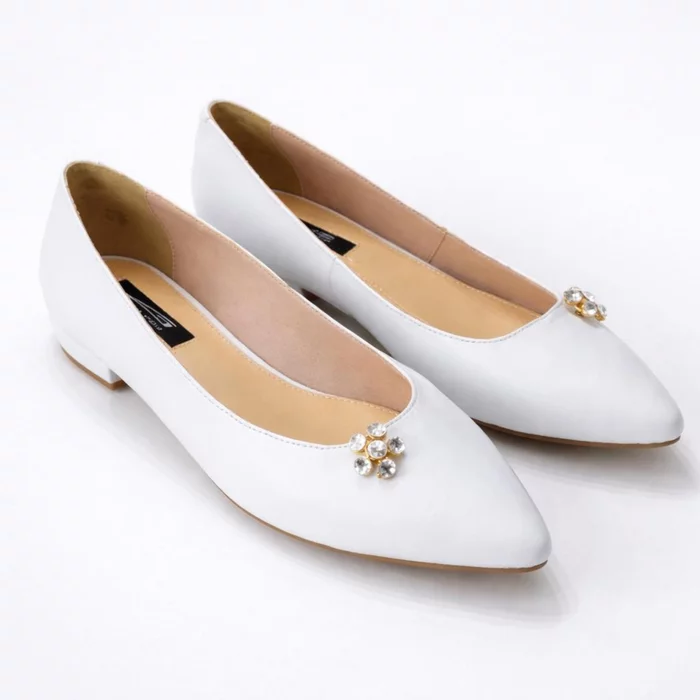 Balerini Piele Naturala Albi cu accesoriu strasuri Floria picture - 3