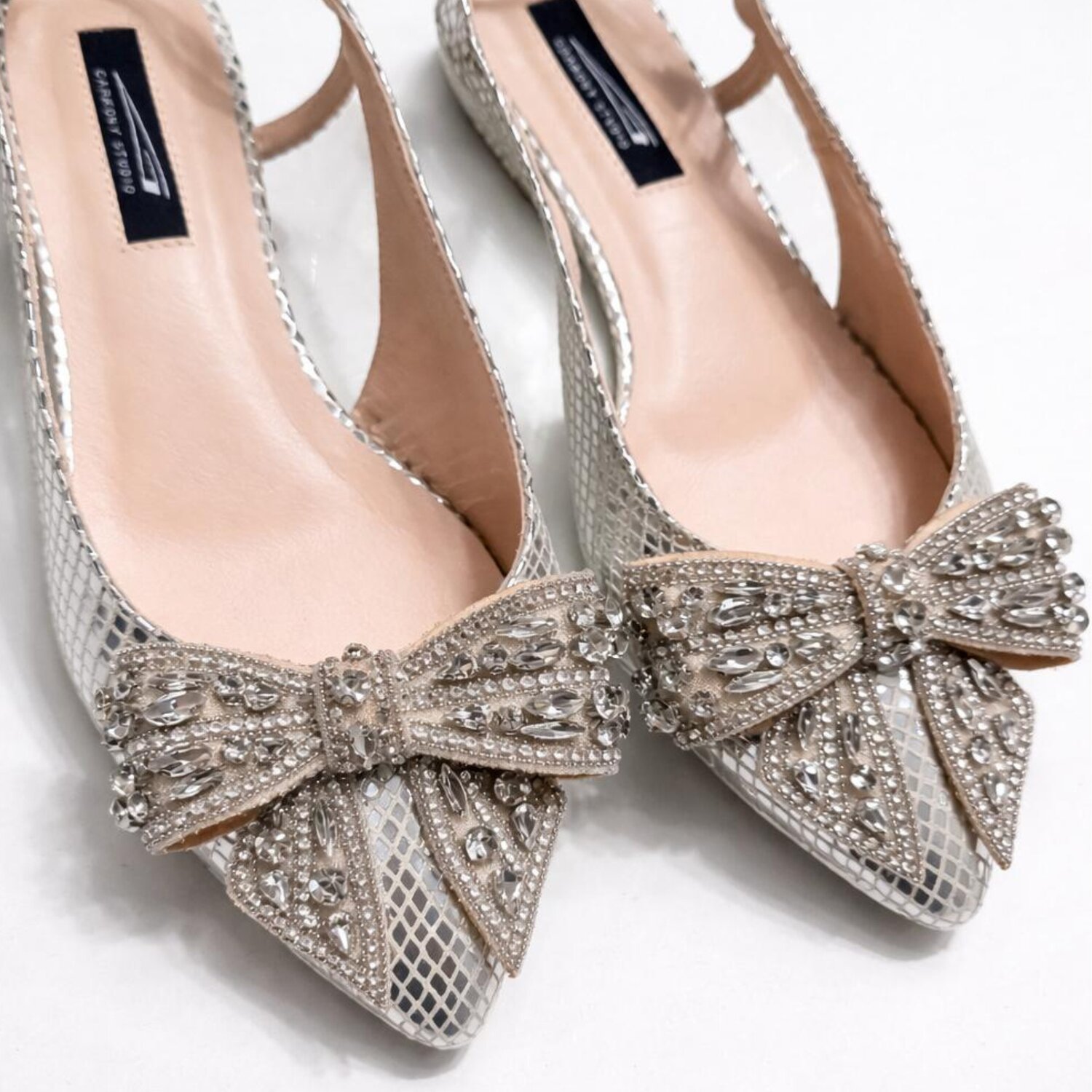 Aceasta este imaginea corespunzatoare acestui obiect