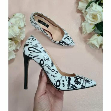 Pantofi stiletto print alb cu negru Trend