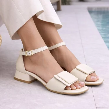 Sandale dama elegante Piele Naturala Crem cu toc mic Luna