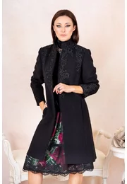 Palton negru din lana virgina accesorizat cu broderie