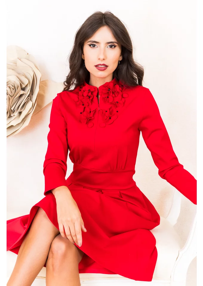 Rochie de jerse rosu decorata cu flori