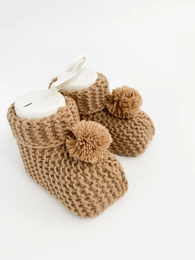 Botosei tricotati bebe - maro