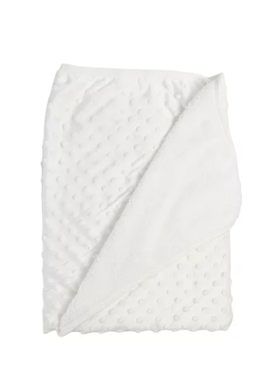 Patura bebelusi pufoasa cu bulinute - alb