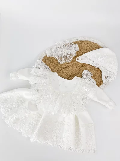 Rochita fetita Margareta