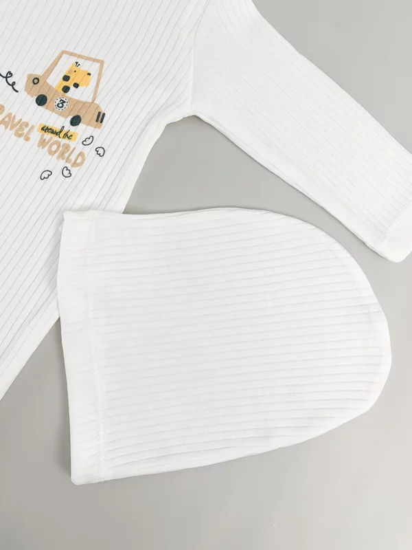 Salopeta baiat alba cu girafa si masina picture - 3