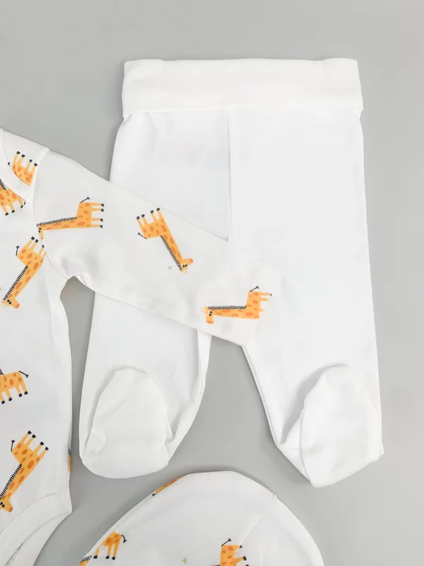 Salopeta baiat alba cu girafe - 3 piese picture - 4