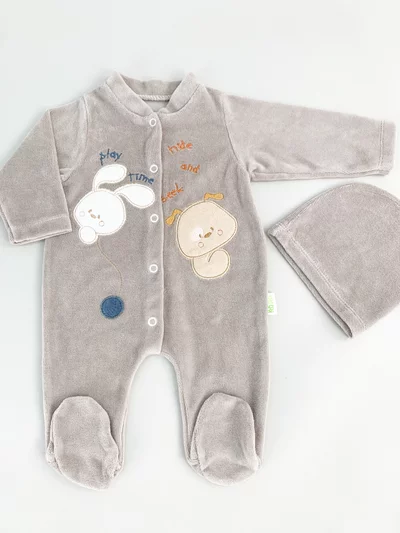 Salopeta maro pufoasa baiat cu catelus si iepuras