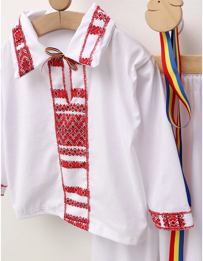 Costum popular baieti 3 piese rosu M1 picture - 4