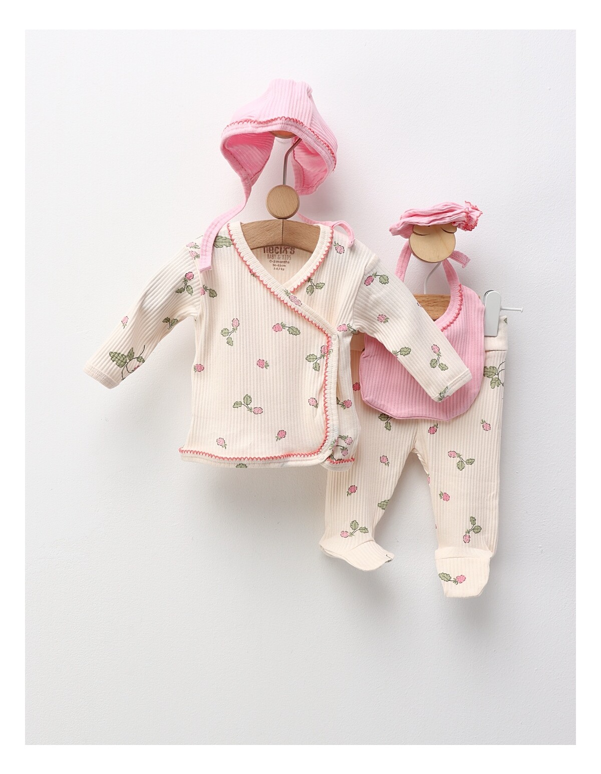 Costumas 5 piese premium, Capsunele, crem-roz