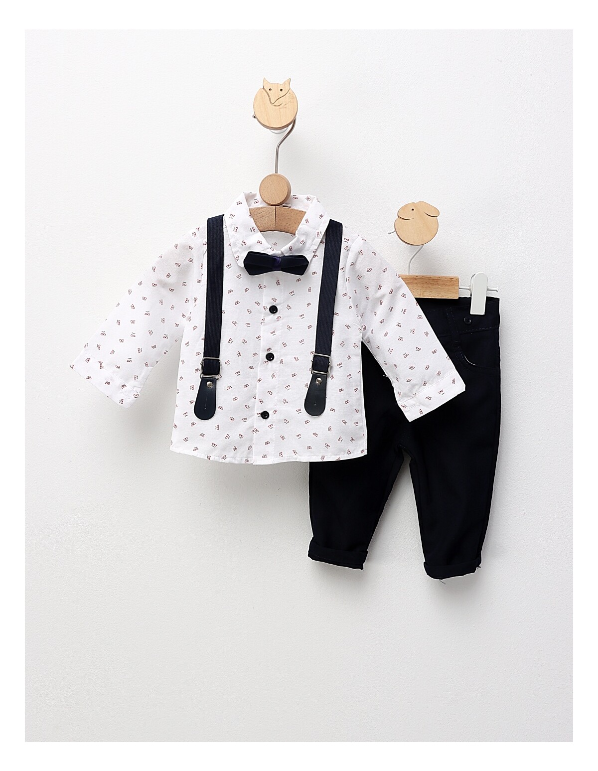 Costumas elegant, Iacob, alb-bleumarin