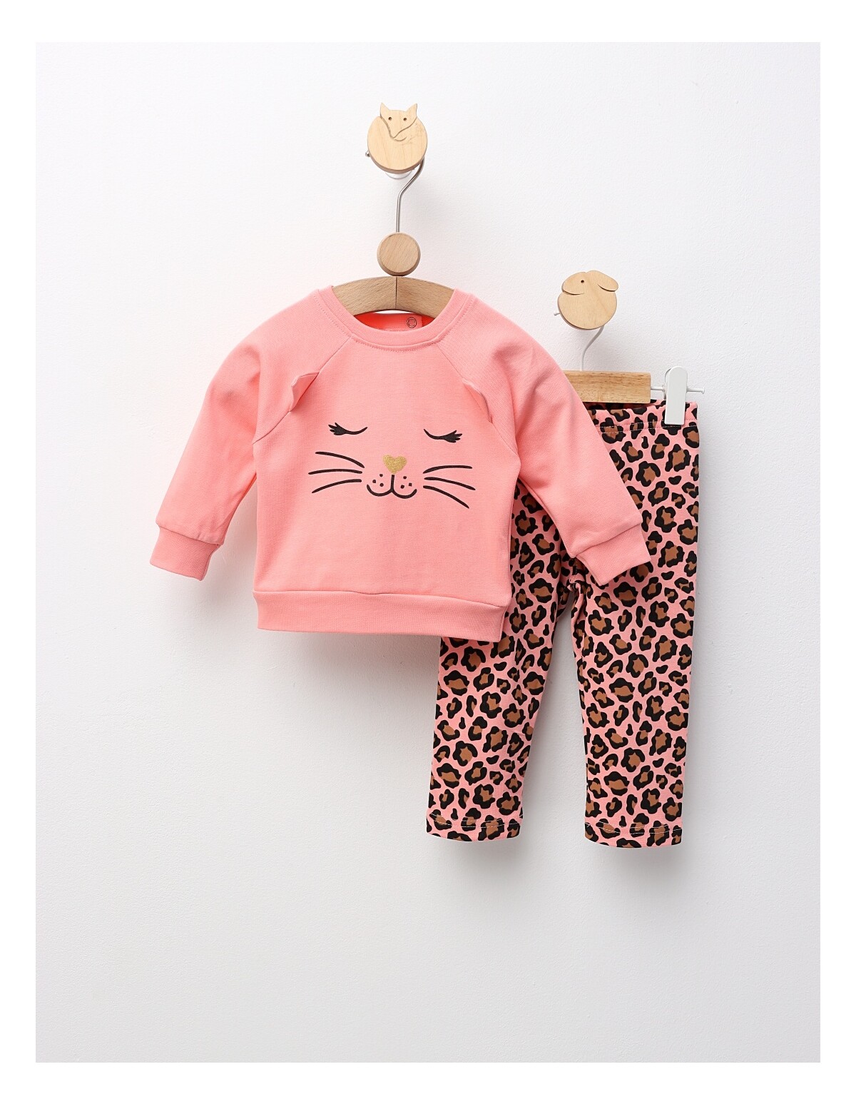 Costumas Felina Leopard, corai