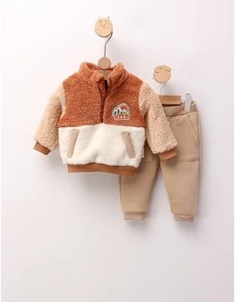 Costumas Keep Nature Wild, maro