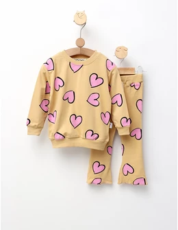 Costumas Multe Inimioare model cu galben