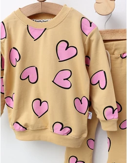 Costumas Multe Inimioare model cu galben