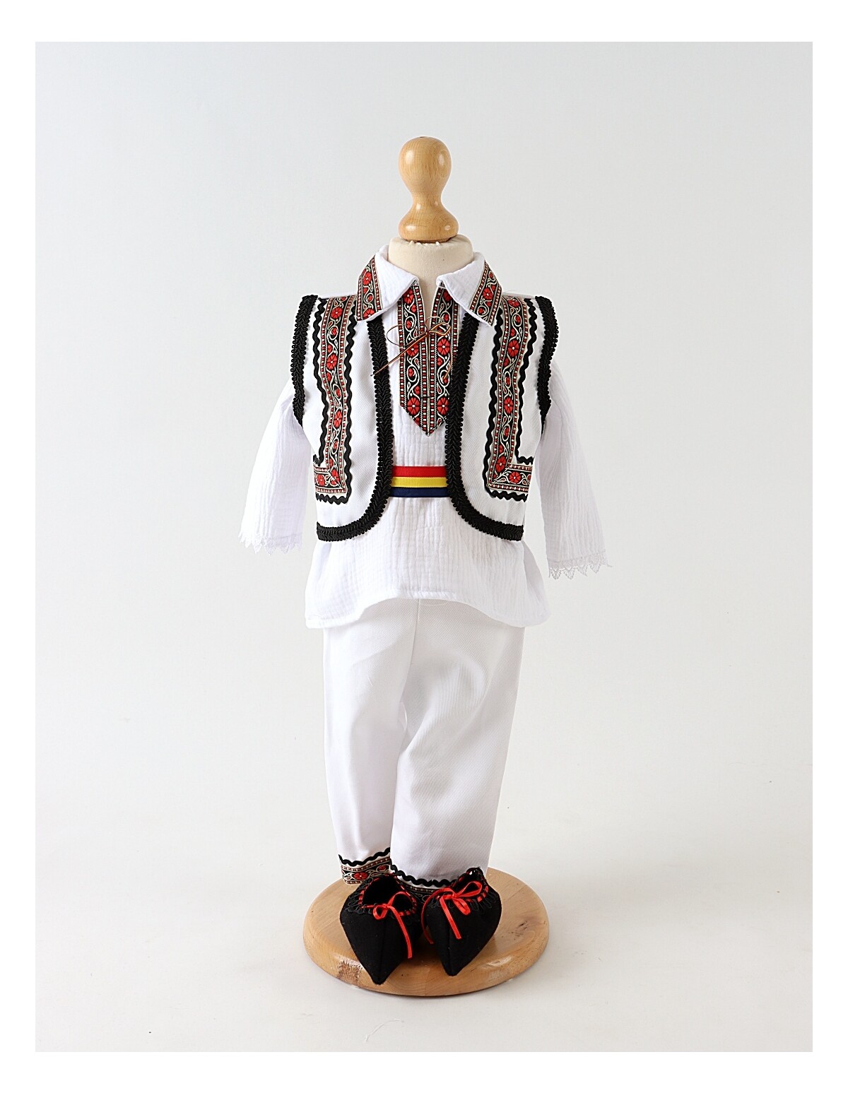 Costumas TRADITIONAL Codrin