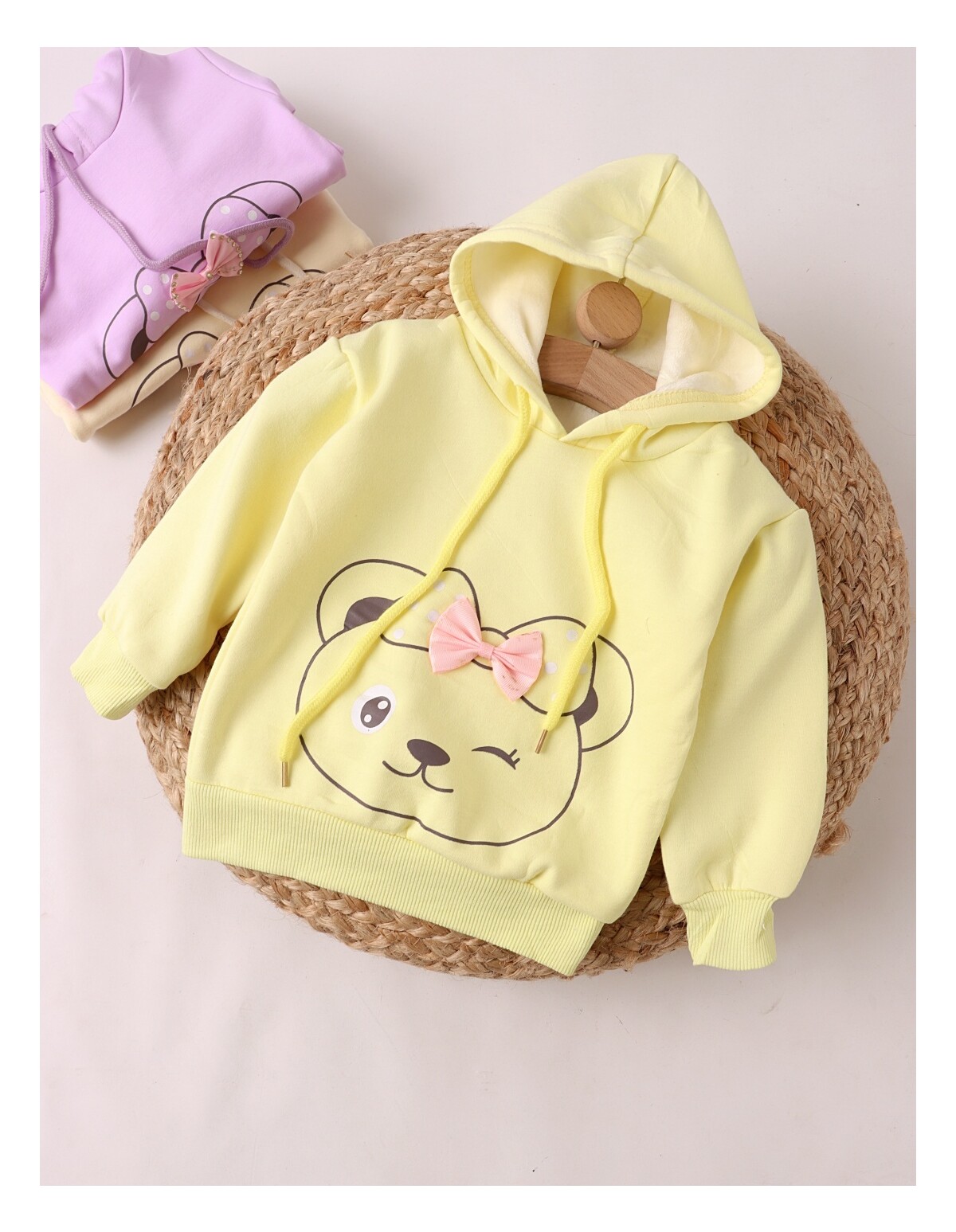 Hanorac galben, fetita ursulet cu fundita