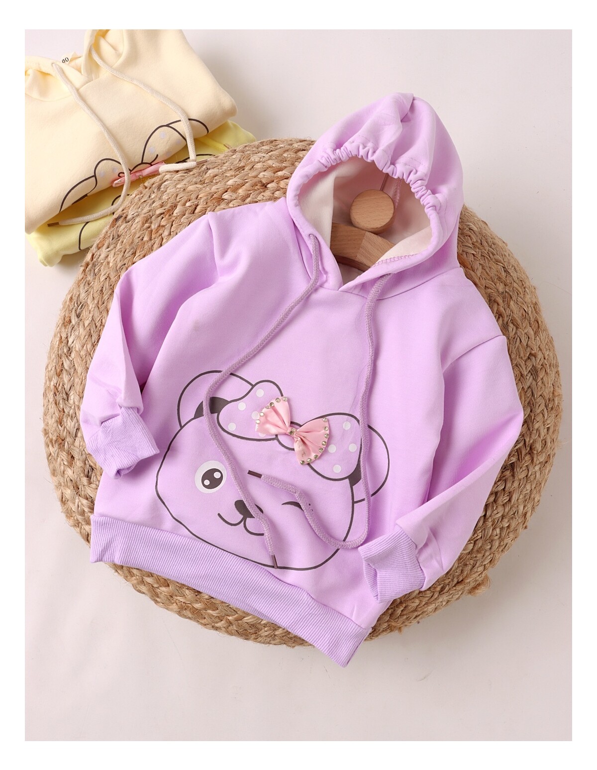 Hanorac mov, fetita ursulet cu fundita