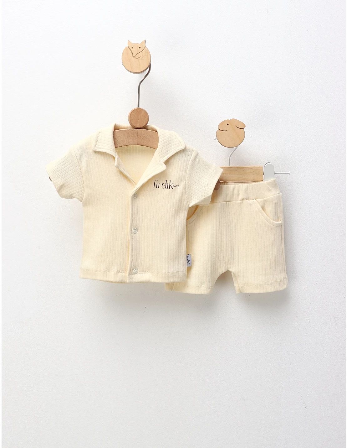 Costumas MS, Findik Baby, crem