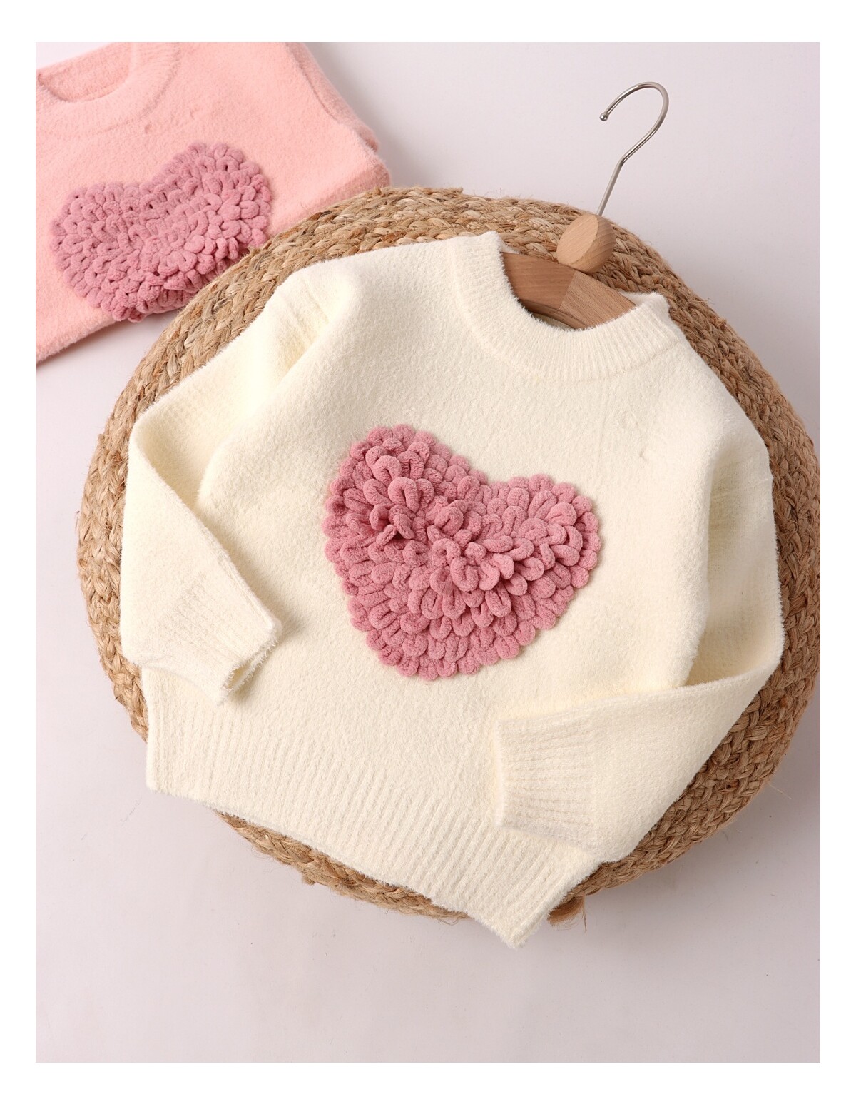 Pulover premium ecru inimioara