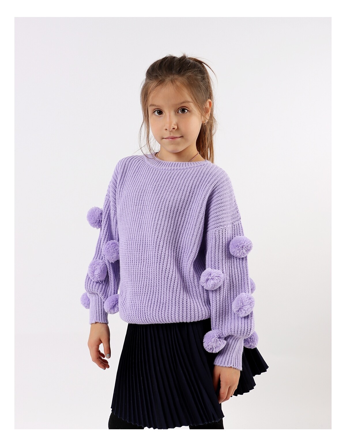 Pulover tricotat cu ciucurasi, model mov