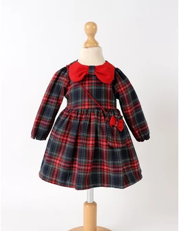 Rochita cu gentuta, Bella, bleumarin-rosu