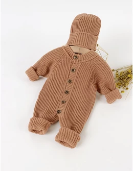 Salopeta tricotata babies cu caciula, maro