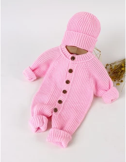 Salopeta tricotata babies cu caciula, roz