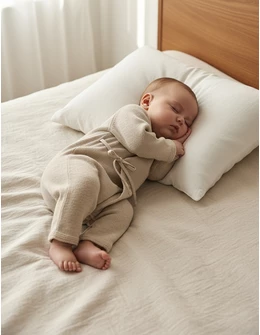 Salopeta tricotata Sabrina, model crem