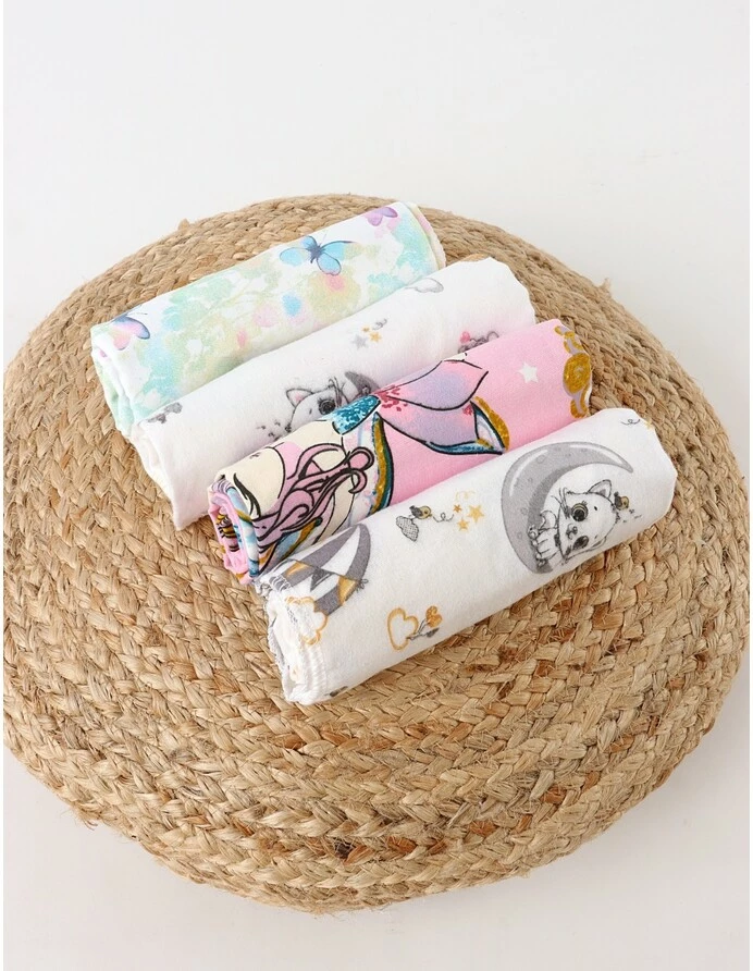 Set 4 scutece finet imprimate fetite picture - 3