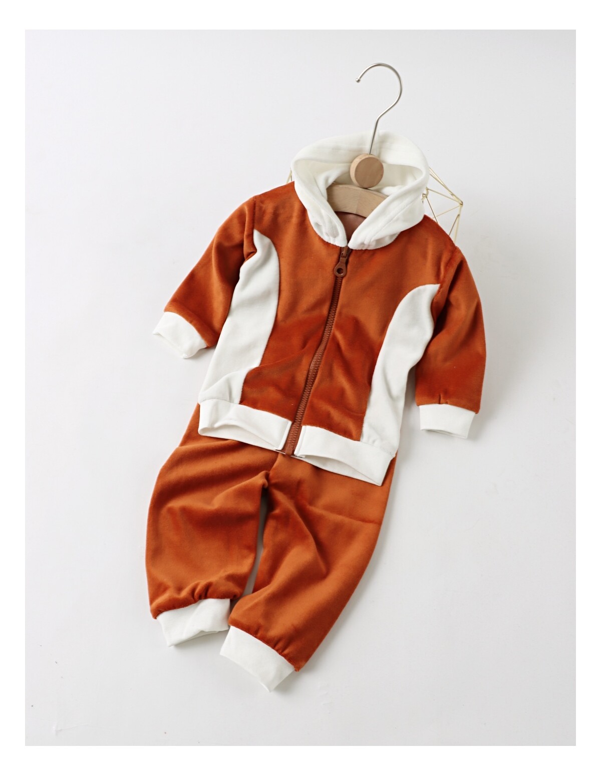 Trening de catifea Romania maro-alb