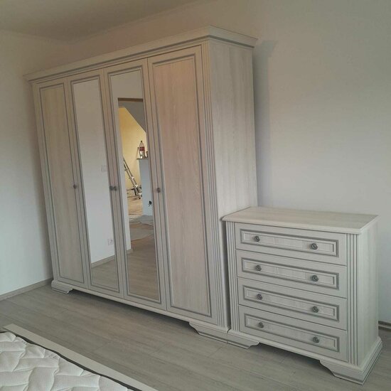 Comoda White 4S  93x45x94 cm Frasin alb/ Pin Argintiu picture - 6