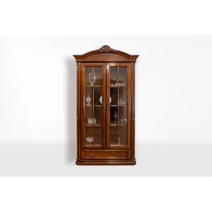 Cristalier Sonia cu 2 uși din lemn masiv fag, panel și MDF, furniruit cu furnir de nuc, 122,7x45,5x220 cm