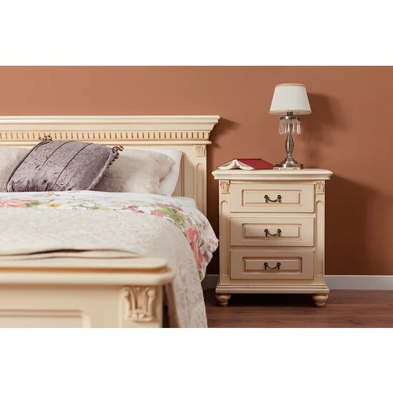 Set dormitor Floris crem cu pat, dulap și comodă din lemn masiv fag și tei, finisaj furnir nuc picture - 4