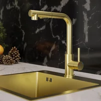 Baterie bucatarie cu dus extractibil Quadron Nicki finisaj Nano PVD auriu satinat