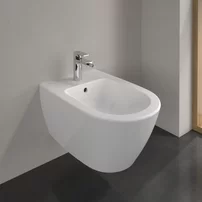 Bideu suspendat Villeroy&Boch Subway 2.0 cu finisaj alb Alpin CeramicPlus