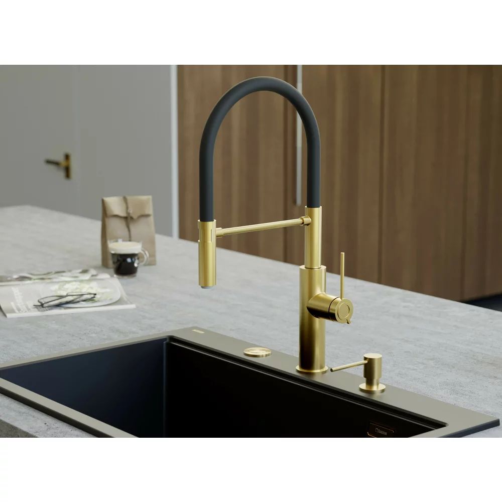 Baterie bucatarie cu pipa flexibila Quadron Q-Line Gemma finisaj auriu lucios-negru mat