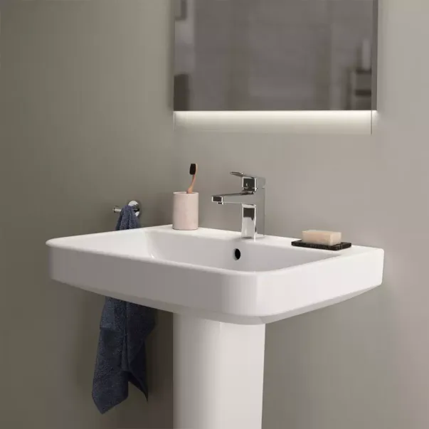 Lavoar suspendat Ideal Standard i.life B alb lucios SmartGuard 65 cm cu orificiu baterie si preaplin picture - 4