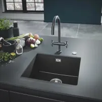Grohe K700U композитна мивка за под плот, черен гранит, 46x41 см