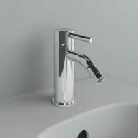 Смесител за биде Ideal Standard Ceraline с лъскав хромиран метален клапан