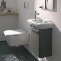 Стенна тоалетна чиния Geberit iCon Square Rimfree