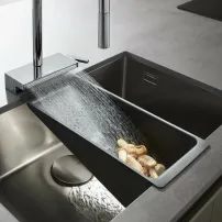 Цедка за мивка Hansgrohe F14 черен мат